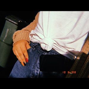 Meet your Posher, Alyssa